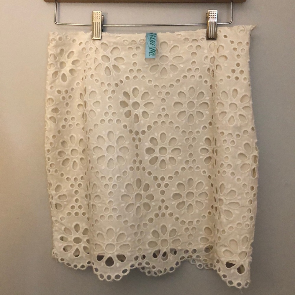 Adorable Eyelet skirt